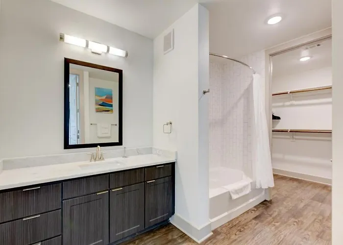 Landing - Modern With Amazing Amenities Appartement