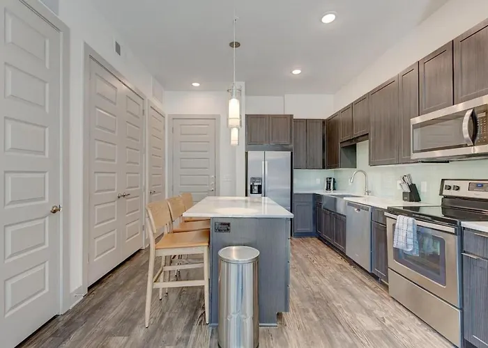 Landing - Modern With Amazing Amenities Appartement